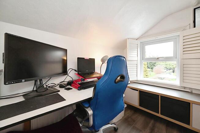 Photo 11