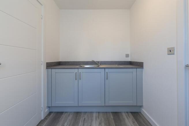 5 bed Detached for sale Image 8