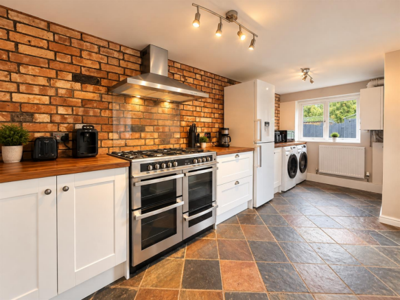Kitchen 3.png
