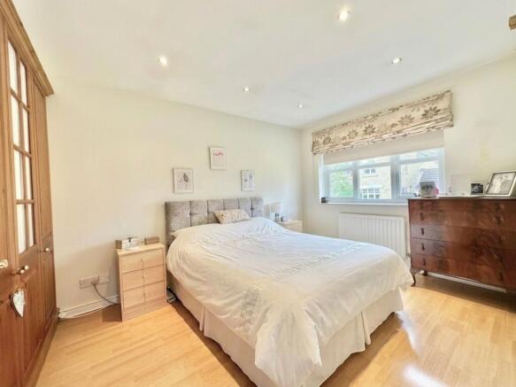 Fielders Way, Shenley, WD7 photo 4