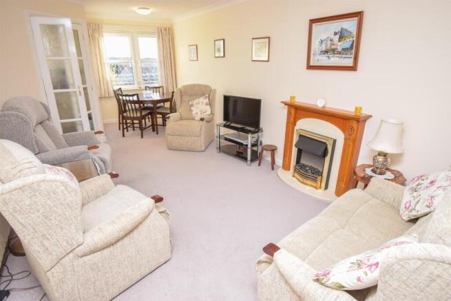 Flat 62, Clachnaharry Court, Inverness photo 4