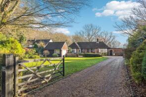 Norton Cottage, Stoney Lane, Bovingdon, Hemel Hempstead HP3 0DP