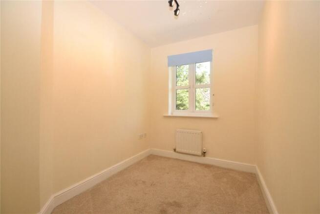 3 bed End of Terrace to rent Image 10