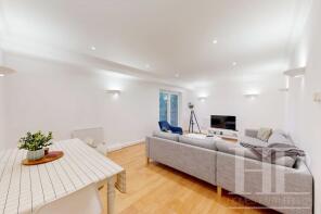 Flat 7, The Pines, Turners Hill Road, Pound Hill, Crawley RH10 7US