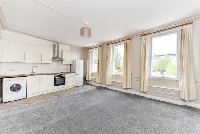 Kitchen / Living Space