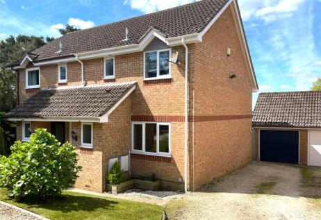 Oak Close, Corfe Mullen, Wimborne, Dorset, BH21