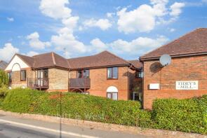4, Bowmer House, Tideys Mill, Horsham RH13 8WA