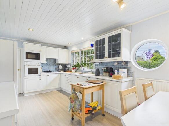 CAM03582G0-PR0201...