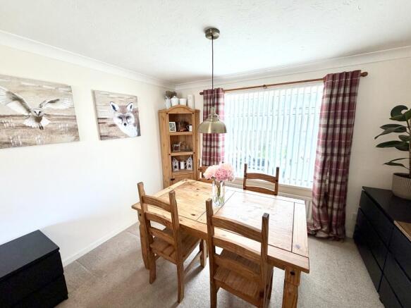 3 bed Terraced for sale Image 6