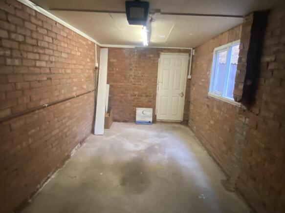 3 bed House to rent Image 12