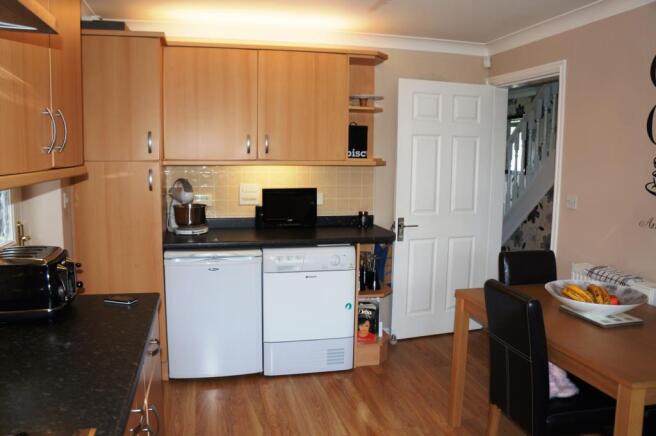 KITCHEN BREAKFAST ROOM