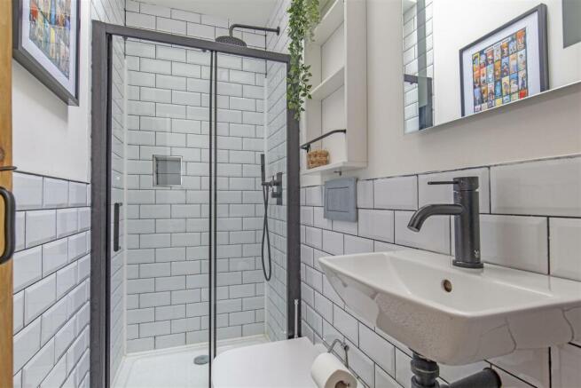 Shower Room-1.jpg