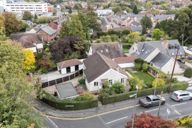 3 bed Detached Bungalow for sale in pontefract