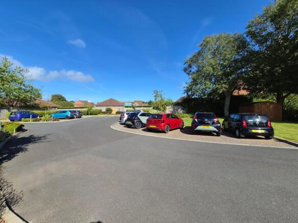 1 bed Flat for sale Image 12