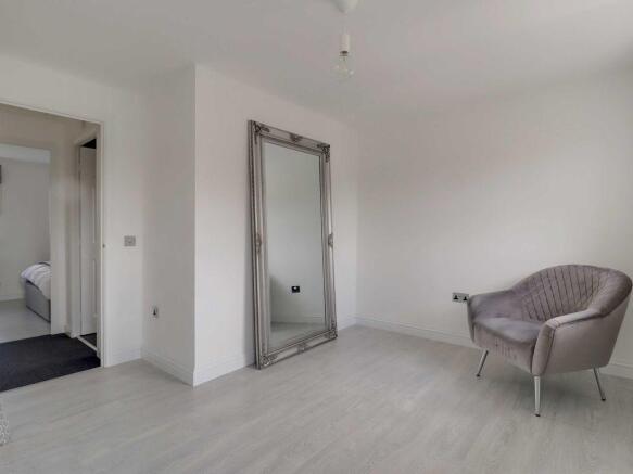 Bedroom 2 (Double)