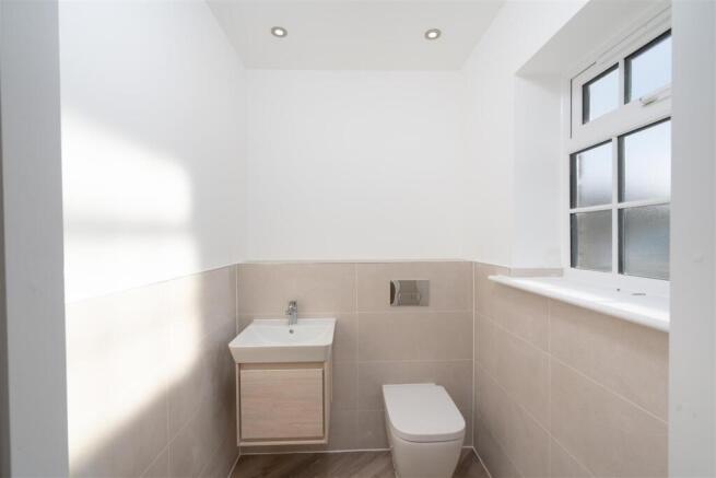 3 bed Semi-Detached for sale Image 5