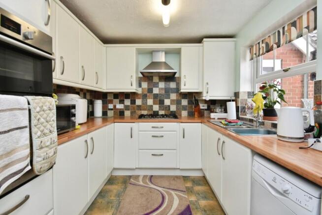 3 bed Detached for sale Image 7