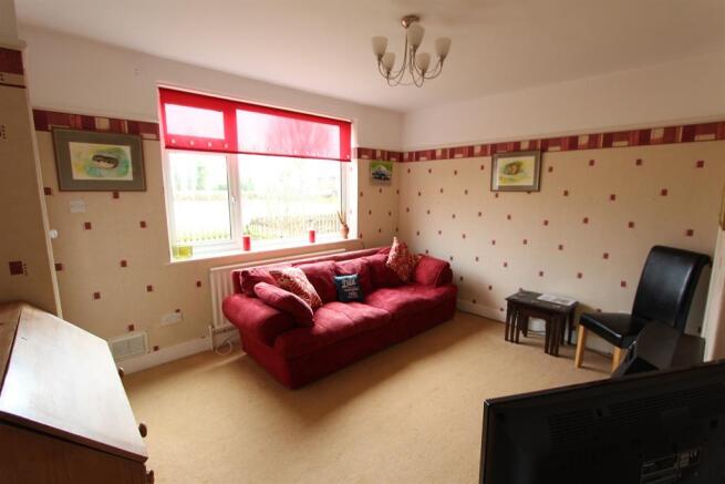 Lounge 2