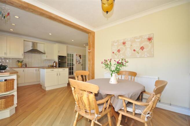 Kitchen/Breakfast Room