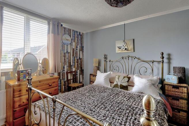 2 bed Terraced for sale Image 5