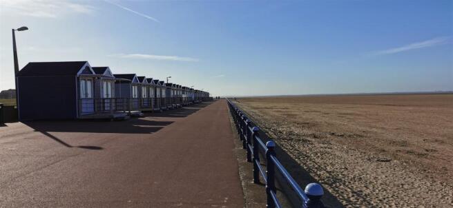 Beach huts.jpg