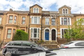 40, Ashgrove, Great Horton, Bradford BD7 1BN