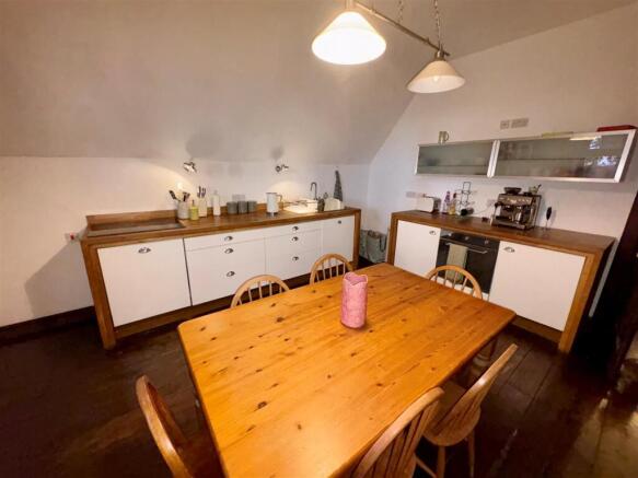 Kitchen bishops court 2.jpg