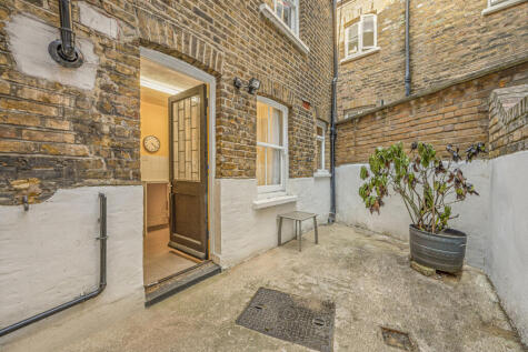 King's Cross Road, London, WC1X