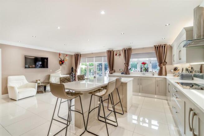 8577606-interior51.jpg