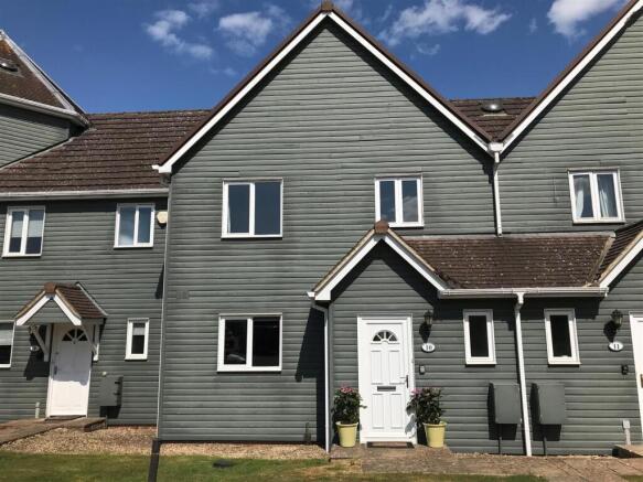 10 Wiltshire Crescent front.jpg