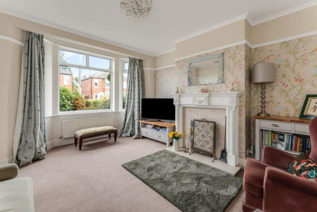 4 bed Semi-Detached for sale Image 5