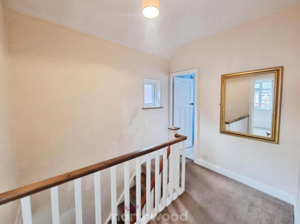 3 bed Semi-Detached for sale Image 12