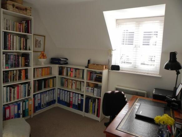 Photo 10