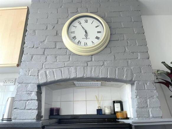 Kitchen (3).jpeg