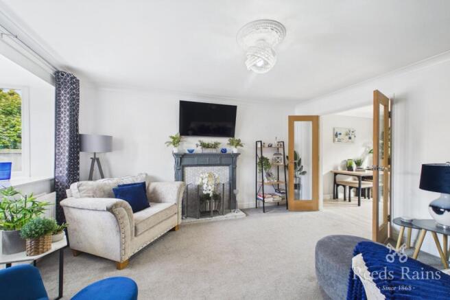 3 bed Detached for sale Image 4