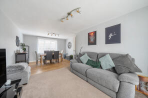 16, Conifer Way, Dunmow CM6 1XB