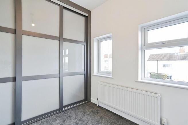 3 bed Terraced for sale Image 7