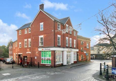 Riverside Place, Fordingbridge