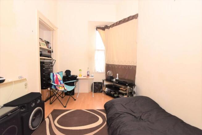 Living/Bedroom