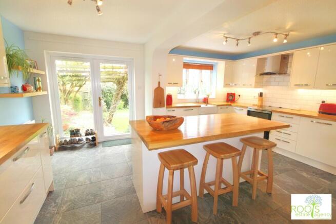 Kitchen/Breakfast ba