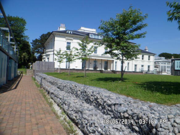 Photo 12