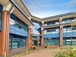Flat 7, 242 Axis House, Bath Road, Hayes UB3 5AY