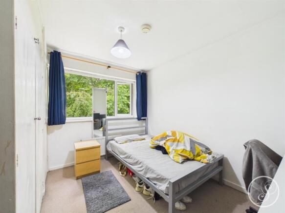 4 bed Terraced for sale Image 8