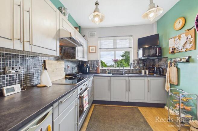 3 bed Semi-Detached for sale Image 11