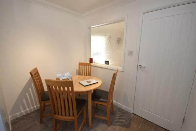 Dining area.JPG