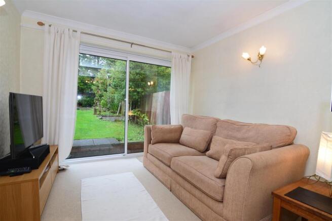 SITTING/FAMILY ROOM
