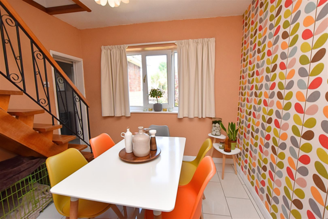 DINING ROOM (REAR)