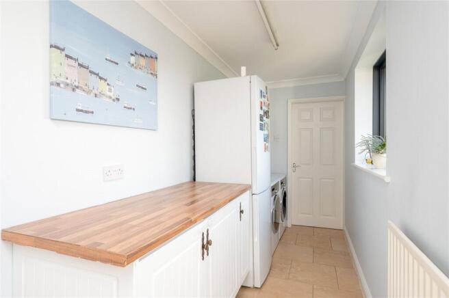 4 bed Semi-Detached for sale Image 12