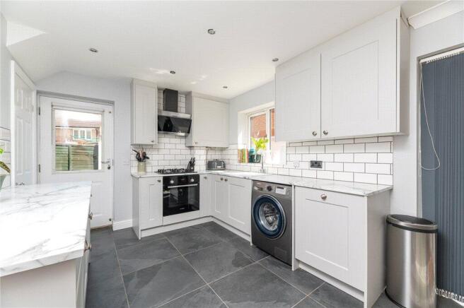 3 bed Semi-Detached for sale Image 6