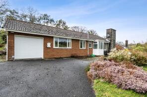 8 Han-marga, Lakeside Avenue, Llandrindod Wells LD1 5NT